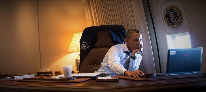 Obama-at-computer